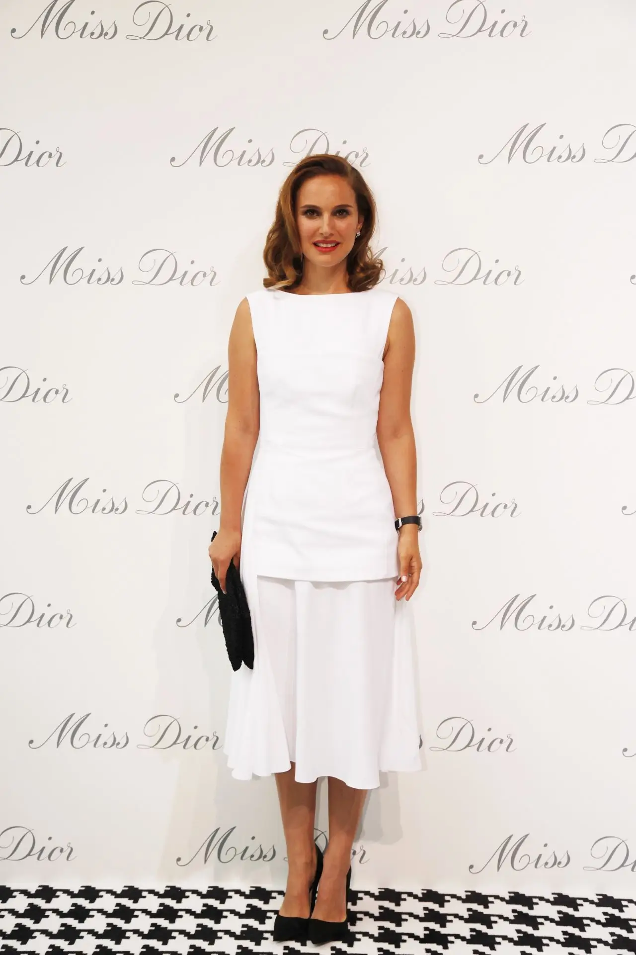 Natalie Portman Photos at 2014 Miss Dior Exhibition in Shanghai